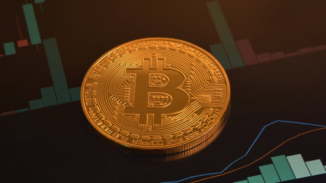 Bitcoin Peaks at $69,404 as Short Liquidations Surpass $27M